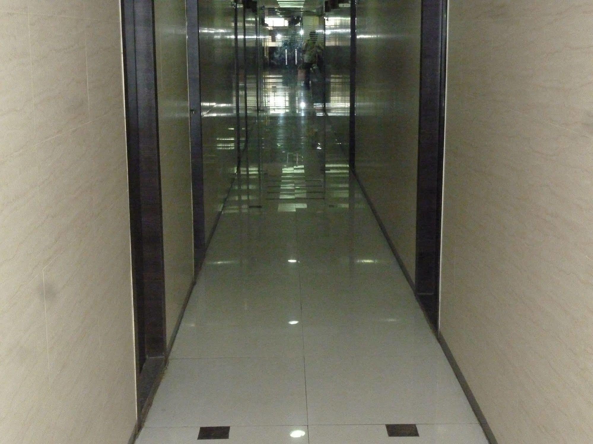 Hotel Regal Palace Mumbai Exteriör bild