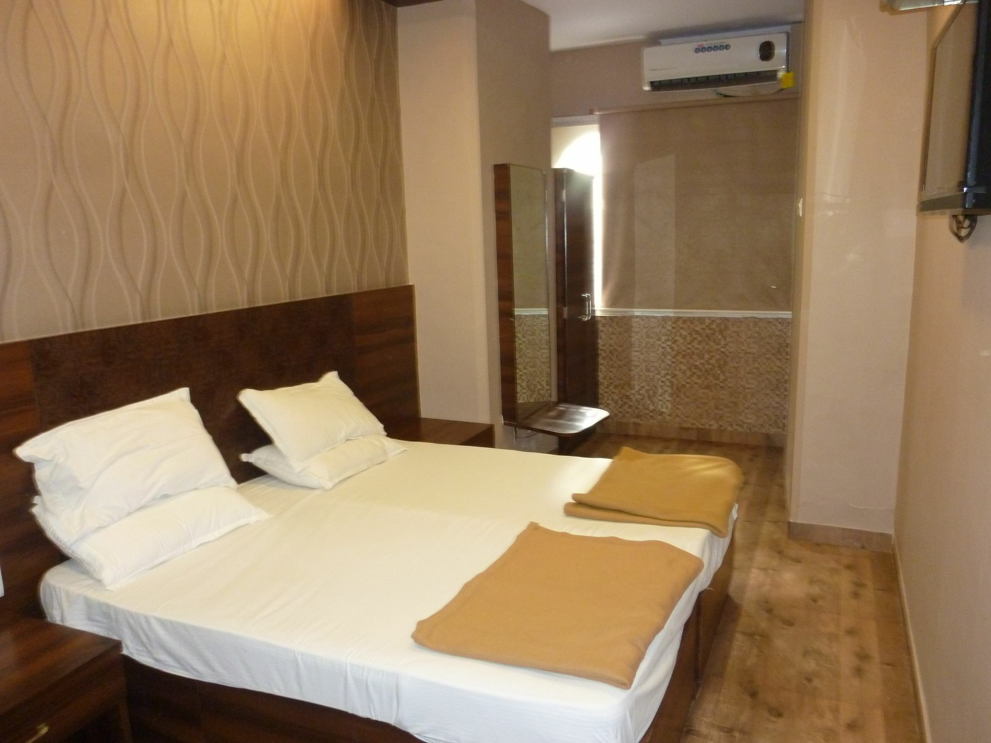 Hotel Regal Palace Mumbai Exteriör bild